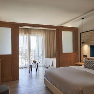 Premium Family Room Sliding Door Inland View